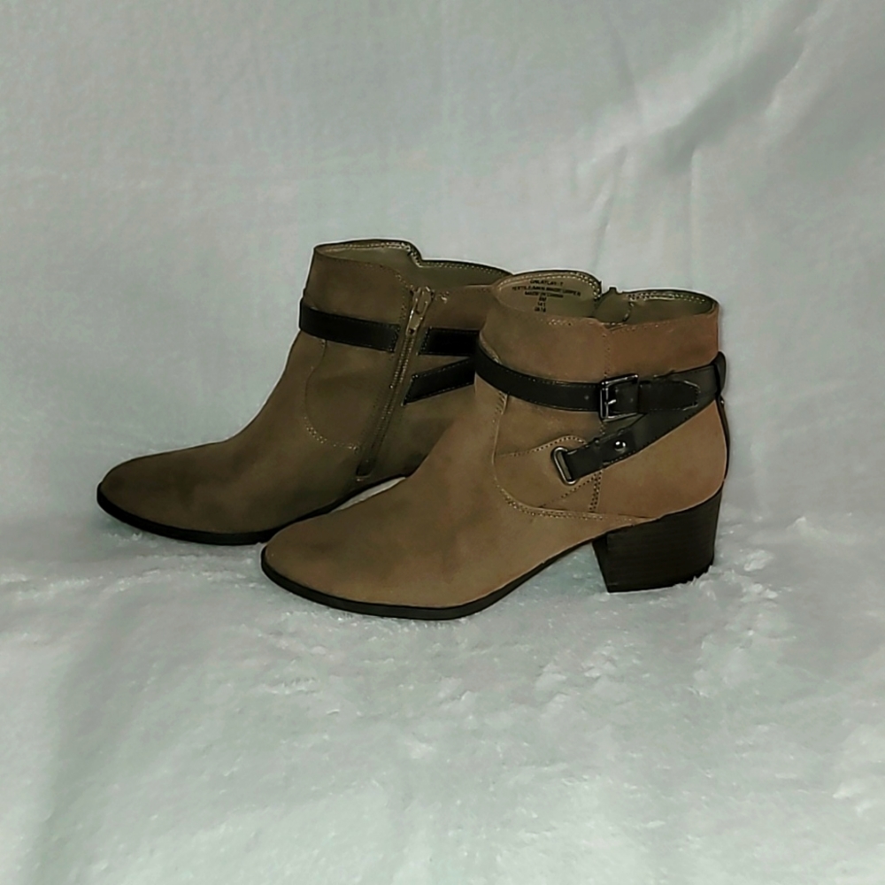 UNISA Ankle Boots